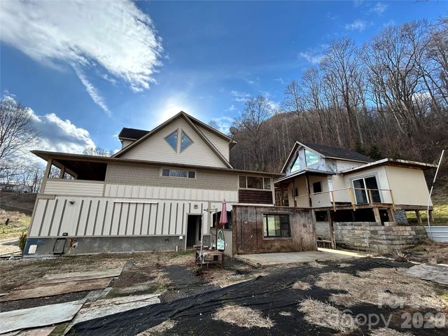 330 Potts Drive, Waynesville, NC 28785