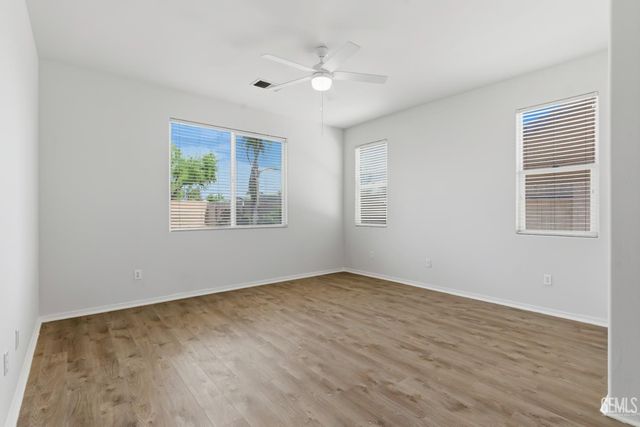 11910 Compass Avenue, Bakersfield, CA 93312