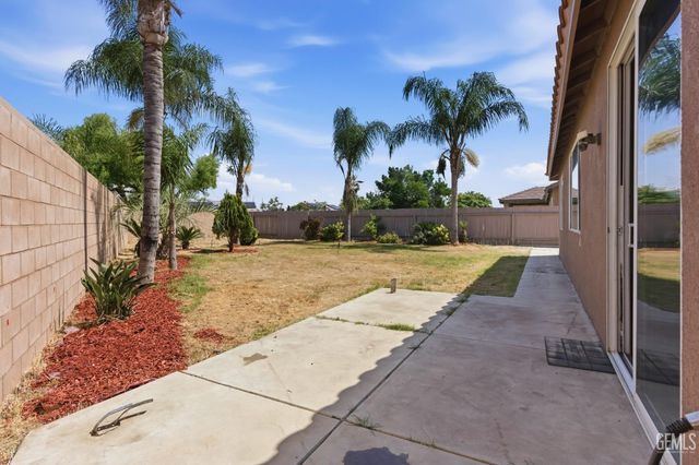 11910 Compass Avenue, Bakersfield, CA 93312