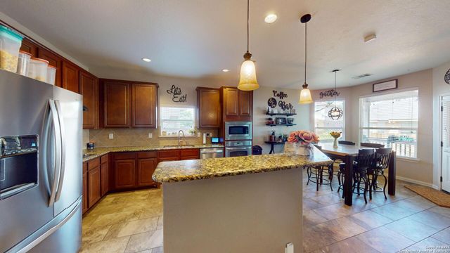 522 BALTUSTROL DR, Cibolo, TX 78108