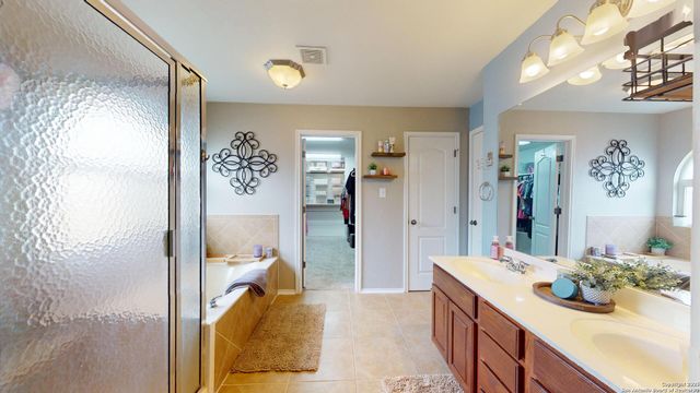 522 BALTUSTROL DR, Cibolo, TX 78108