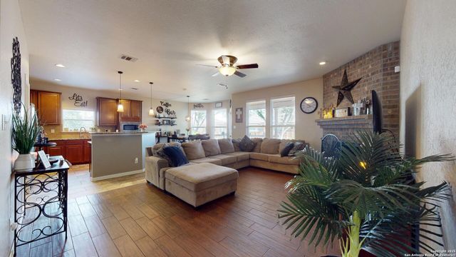 522 BALTUSTROL DR, Cibolo, TX 78108