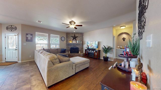 522 BALTUSTROL DR, Cibolo, TX 78108