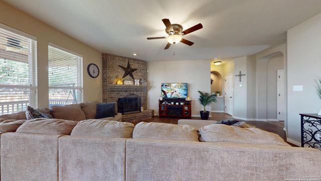 522 BALTUSTROL DR, Cibolo, TX 78108