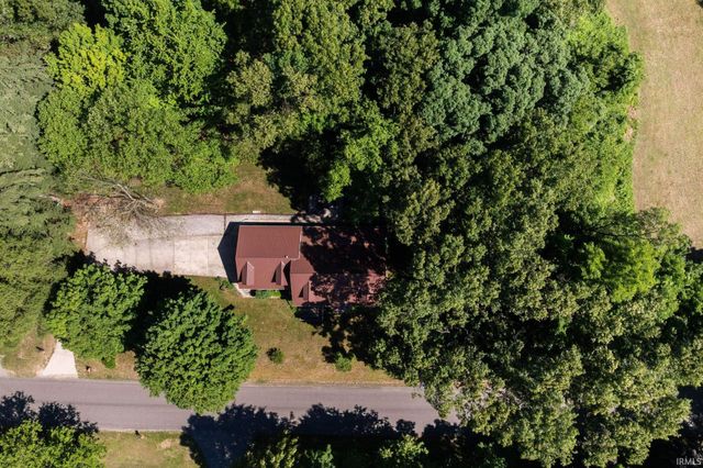 10281 County Road 4, Middlebury, IN 46540