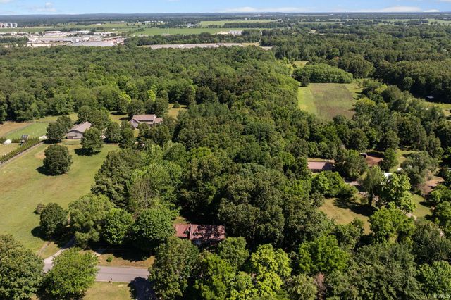 10281 County Road 4, Middlebury, IN 46540