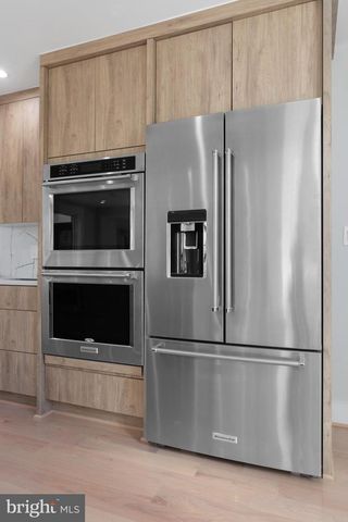 2100 S PIERCE ST, Arlington, VA 22202