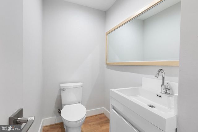 2100 S PIERCE ST, Arlington, VA 22202