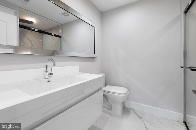 2100 S PIERCE ST, Arlington, VA 22202