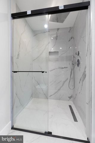 2100 S PIERCE ST, Arlington, VA 22202