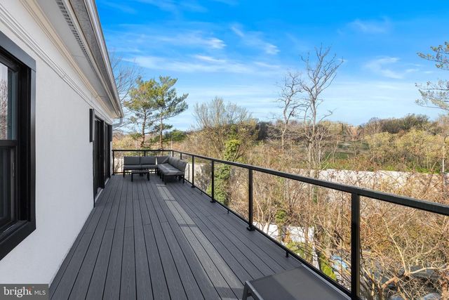 2100 S PIERCE ST, Arlington, VA 22202