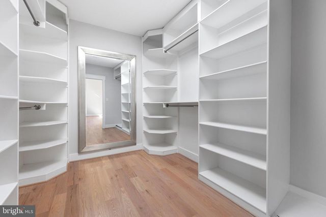 2100 S PIERCE ST, Arlington, VA 22202