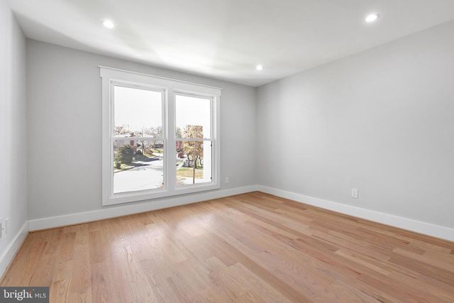 2100 S PIERCE ST, Arlington, VA 22202