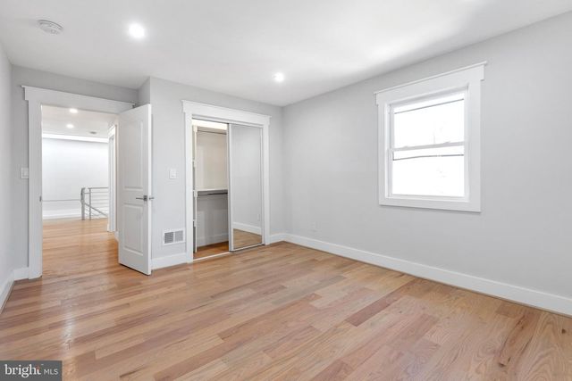 2100 S PIERCE ST, Arlington, VA 22202