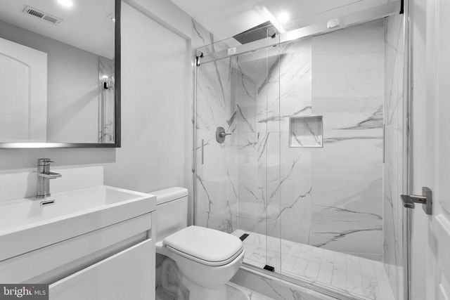 2100 S PIERCE ST, Arlington, VA 22202