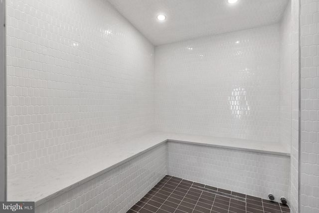 2100 S PIERCE ST, Arlington, VA 22202