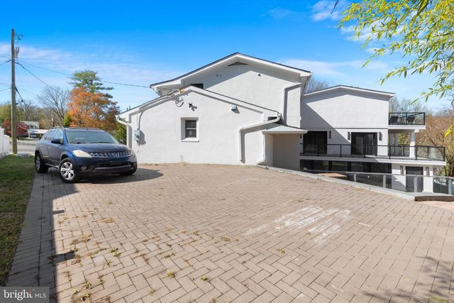 2100 S PIERCE ST, Arlington, VA 22202