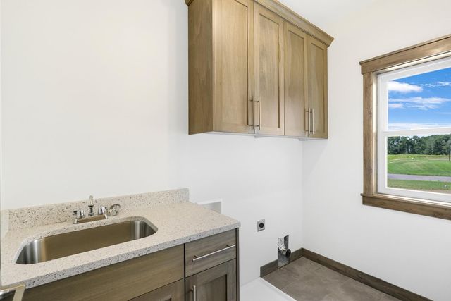 2490 179th Avenue NE, Ham Lake, MN 55304