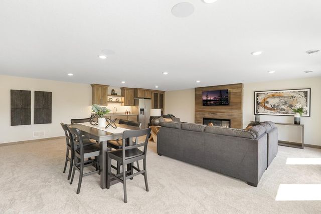 2490 179th Avenue NE, Ham Lake, MN 55304