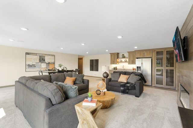 2490 179th Avenue NE, Ham Lake, MN 55304