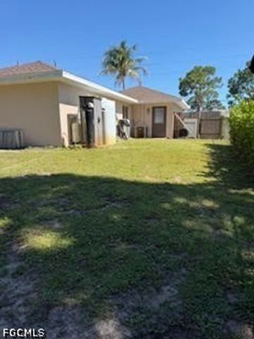 8093 Caloosa RD, Fort Myers, FL 33967