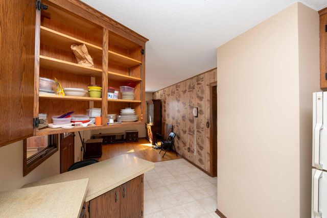 1008 Marnie Street S, Maplewood, MN 55119