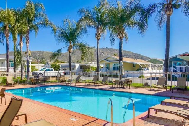 450 E Bradley Ave SPC 69, El Cajon, CA 92021