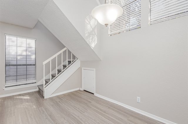 18240 Midway Road 204, Dallas, TX 75287