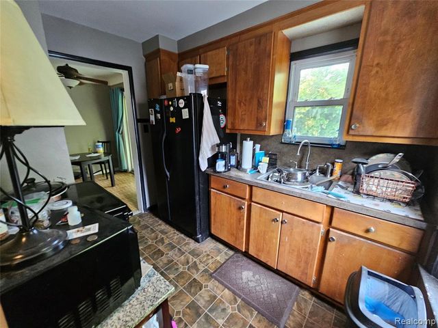 15524 Macarthur, Redford, MI 48239