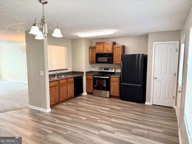 1691 Redan W, Lithonia, GA 30058