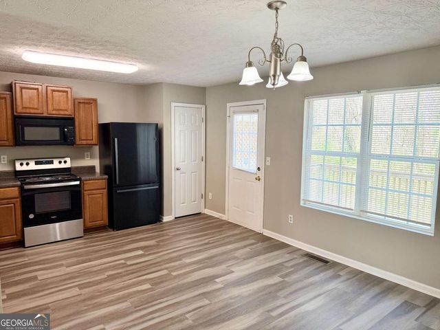 1691 Redan W, Lithonia, GA 30058