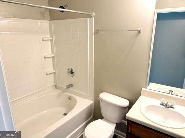 1691 Redan W, Lithonia, GA 30058