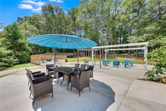 32 St. Ives Circle, Winder, GA 30680
