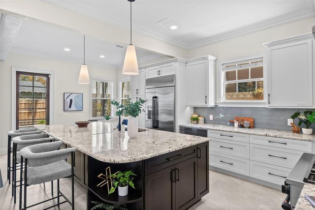 2807 W SITIOS STREET, Tampa, FL 33629