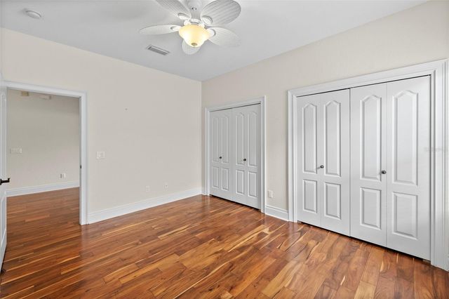 2807 W SITIOS STREET, Tampa, FL 33629