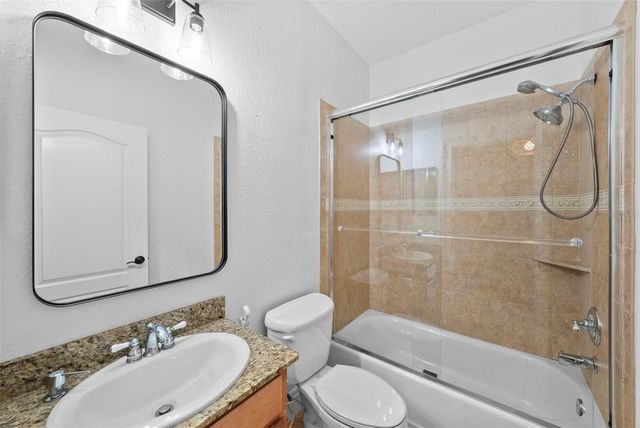 2807 W SITIOS STREET, Tampa, FL 33629