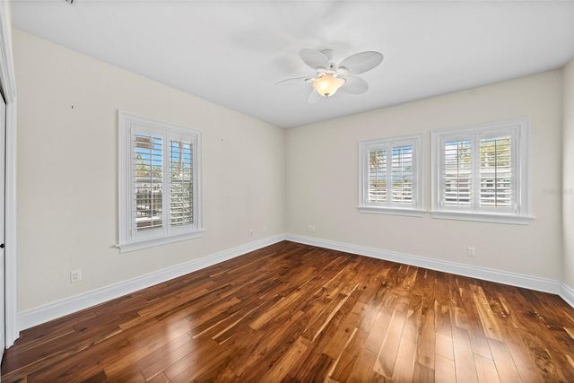 2807 W SITIOS STREET, Tampa, FL 33629