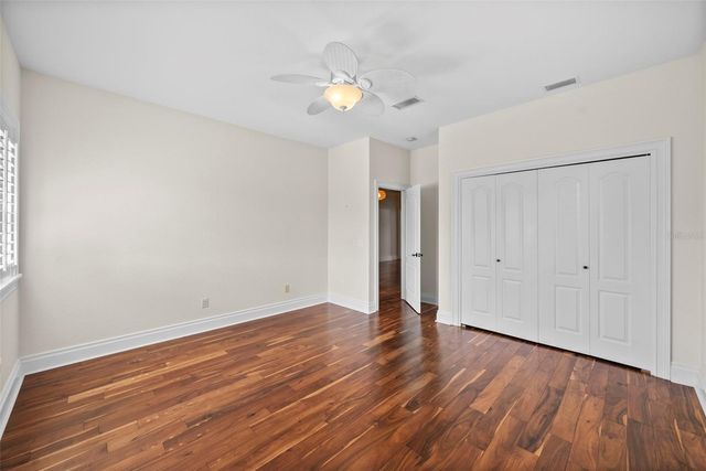 2807 W SITIOS STREET, Tampa, FL 33629