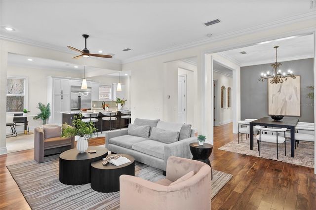 2807 W SITIOS STREET, Tampa, FL 33629