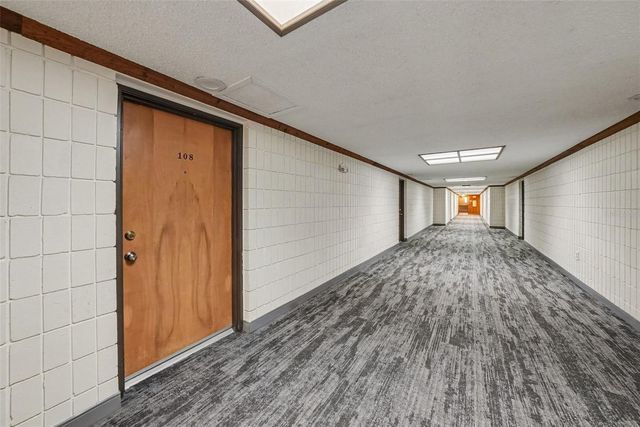 2585 COUNTRYSIDE BOULEVARD 4108, Clearwater, FL 33761