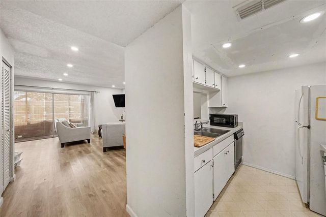 2585 COUNTRYSIDE BOULEVARD 4108, Clearwater, FL 33761