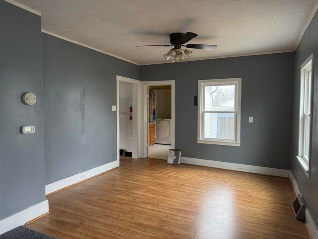 205 NE 4th Avenue, Oelwein, IA 50662