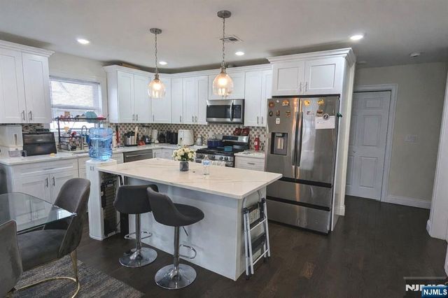 7 Maple Street, Bloomfield, NJ 07003