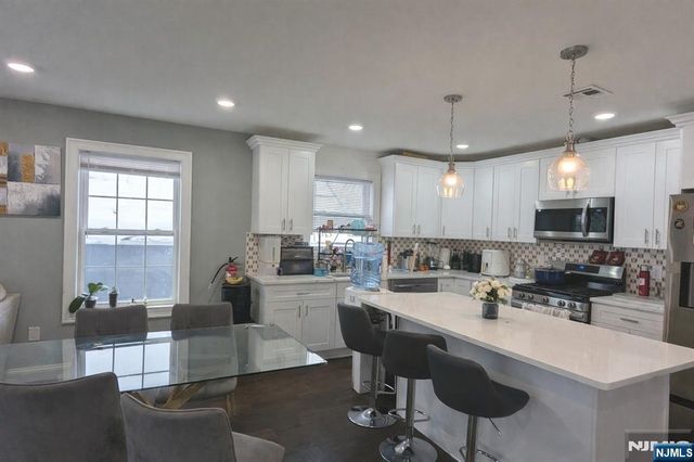 7 Maple Street, Bloomfield, NJ 07003