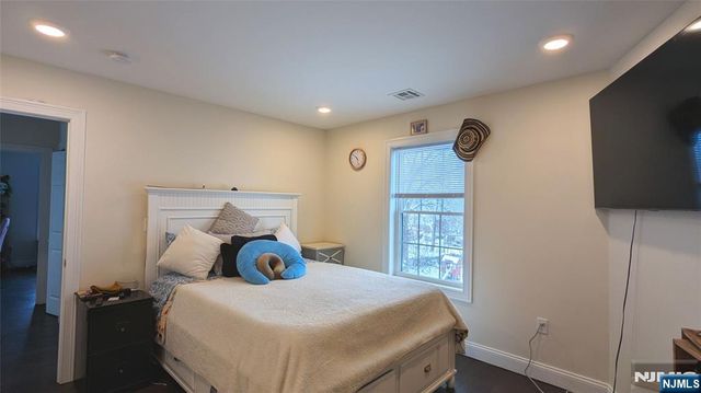 7 Maple Street, Bloomfield, NJ 07003