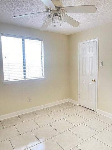 11411 Meadow Joy Drive, Houston, TX 77089