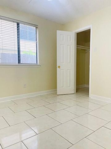 11411 Meadow Joy Drive, Houston, TX 77089