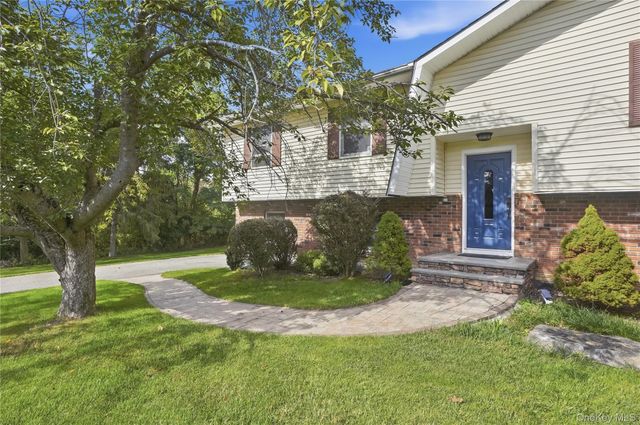 94 Booth Road, Chester, NY 10918