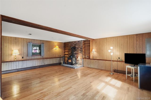 94 Booth Road, Chester, NY 10918