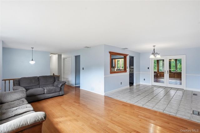 94 Booth Road, Chester, NY 10918